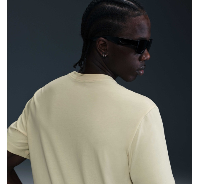 Чоловіча Футболка Nike M NSW TEE JUST DO IT SWOOSH Бежевий L (7dAR5006-229 L)