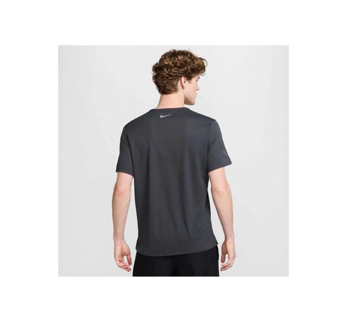 Чоловіча Футболка Nike M DF UV MILER FLASH SS Сірий L (7dIB4127-070 L)