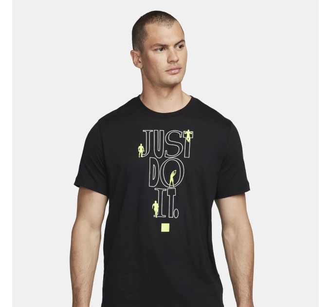 Чоловіча Футболка Nike Fitness Чорний XL (7dFQ3899-010 XL)