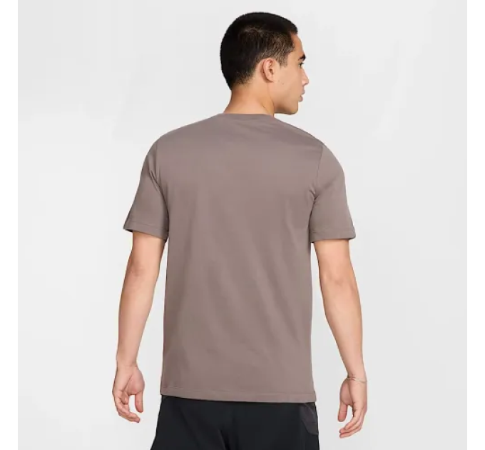 Чоловіча Футболка Nike M DF TEE TRAIL LOGO Коричневий L (7dFQ3914-289 L)