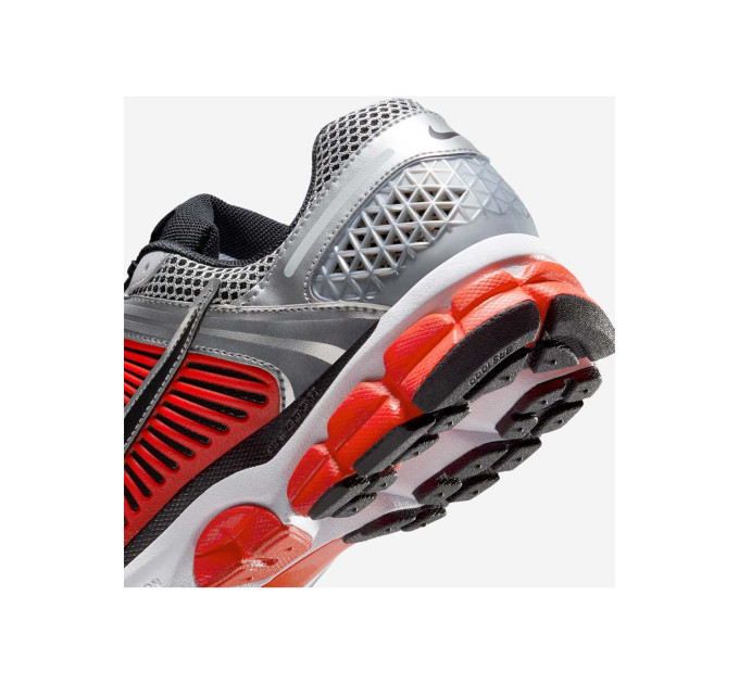 Чоловічі Кросівки Nike ZOOM VOMERO 5 Різнокольоровий 42 (7dFJ4151-005 42)