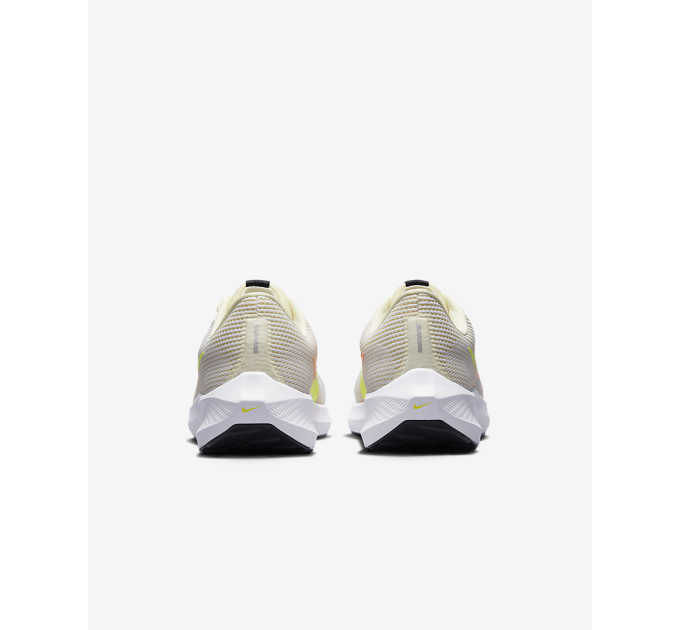 Чоловічі Кросівки бігові Nike Pegasus 40 Жовтий 40 (7dDV3853-101 40)