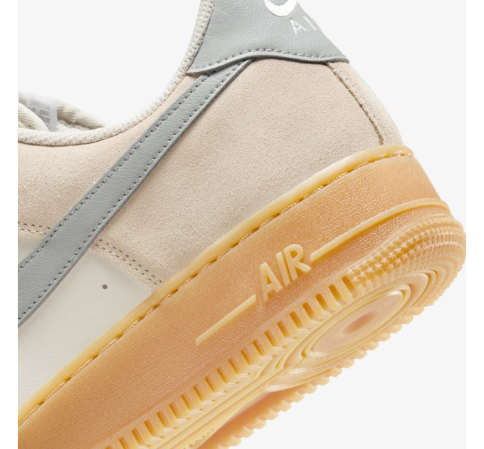 Чоловічі Кросівки Nike AIR FORCE 1 07 LV8 Бежевий 41 (7dFQ8714-002 41)