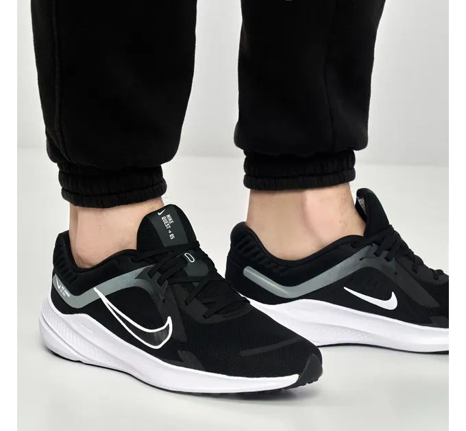 Чоловічі Кросівки Nike QUEST 5 Чорний 29 см 45 (DD0204-001)