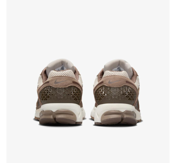 Чоловічі Кросівки Nike ZOOM VOMERO 5 Коричневий 42.5 (7dHF1553-004 42.5)