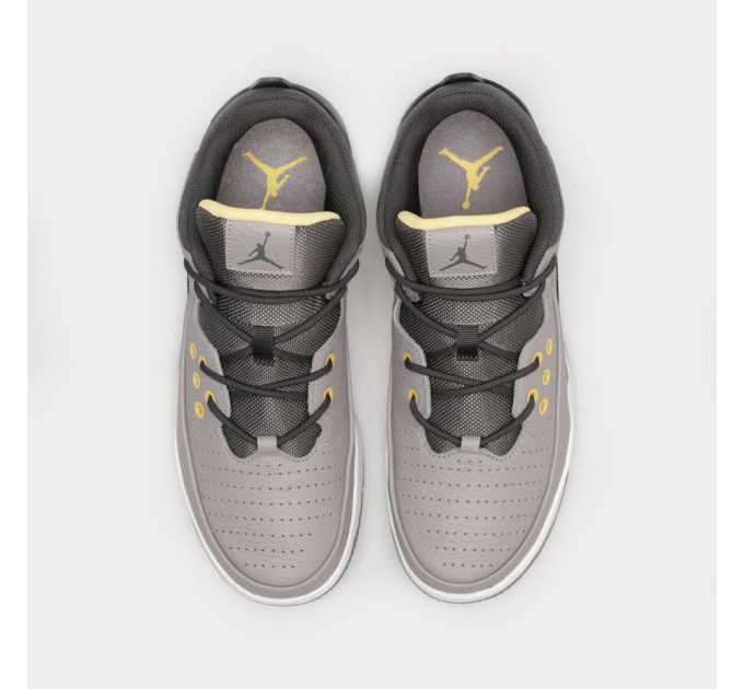 Чоловічі Кросівки Jordan Max Aura 5 Сірий 41 (7dDZ4353-007 41)