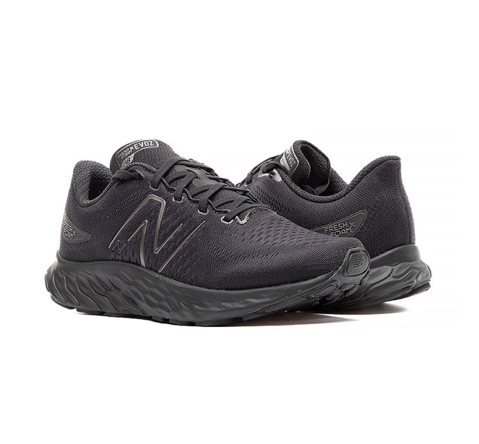 Чоловічі Кросівки New Balance FF X EVOZ v3 Чорний 40 (7dMEVOZTB3 40)