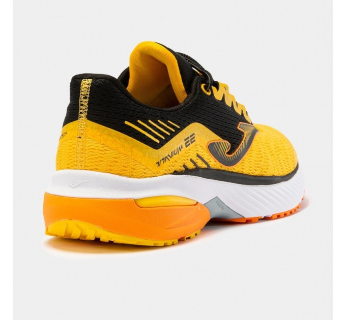 Чоловічі кросівки Joma R.TITANIUM 2228 помаранчевий,чорний 41 RTITAS2228 41