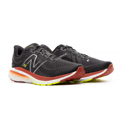 Чоловічі Кросівки New Balance Fresh Foam X 860v13 Чорний 41.5 (7dM860M13 41.5)