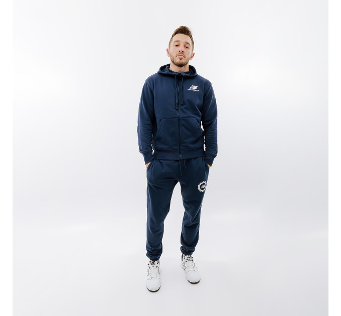 Чоловіча Куртка New Balance Essentials Stacked Logo FZ Синій XL (7dMJ31536NNY XL)