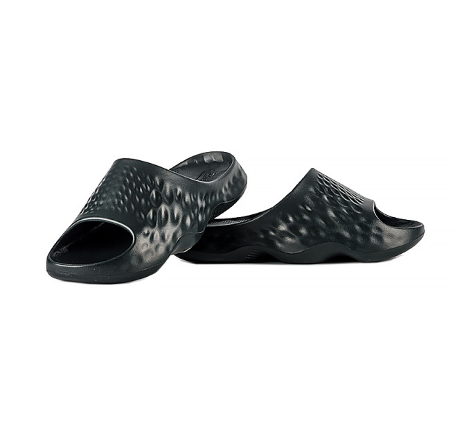 Чоловічі Шльопанці New Balance FF MRSHN Чорний 38.5 (7dSUFHUPK3 38.5)