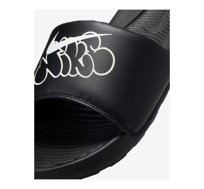 Чоловічі Шльопанці Nike NK VICTORI ONE SLIDE PRINT Чорний 45 (7dFZ3110-001 45)