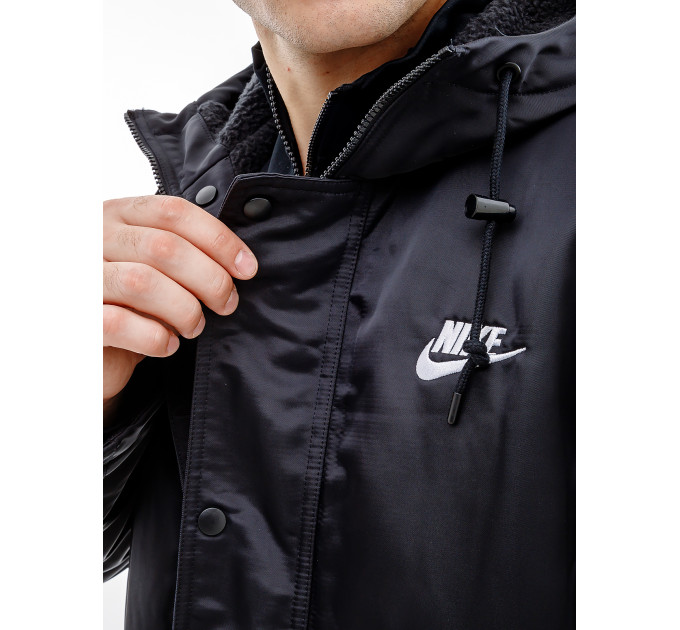 Чоловіча Куртка Nike CLUB STADIUM PARKA Чорний S (7dFB7320-010 S)