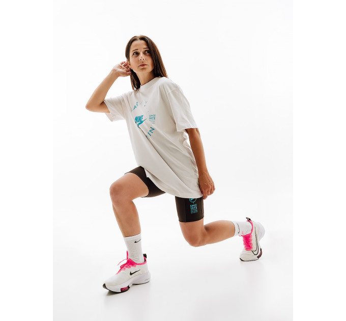 Жіноча Футболка Nike W NSW TEE BF PRNT SU Бежевий S (7dFD4235-030 S)