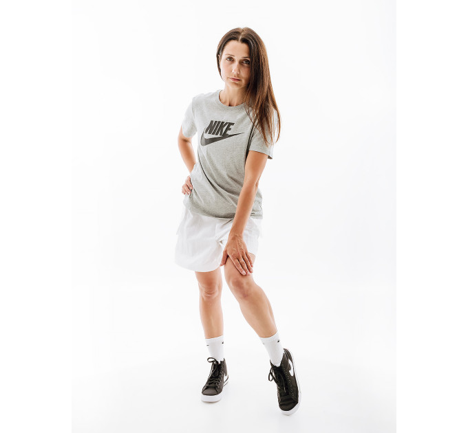 Жіноча Футболка Nike W NSW TEE ESSNTL ICN FTRA Сірий XS (7dDX7906-063 XS)
