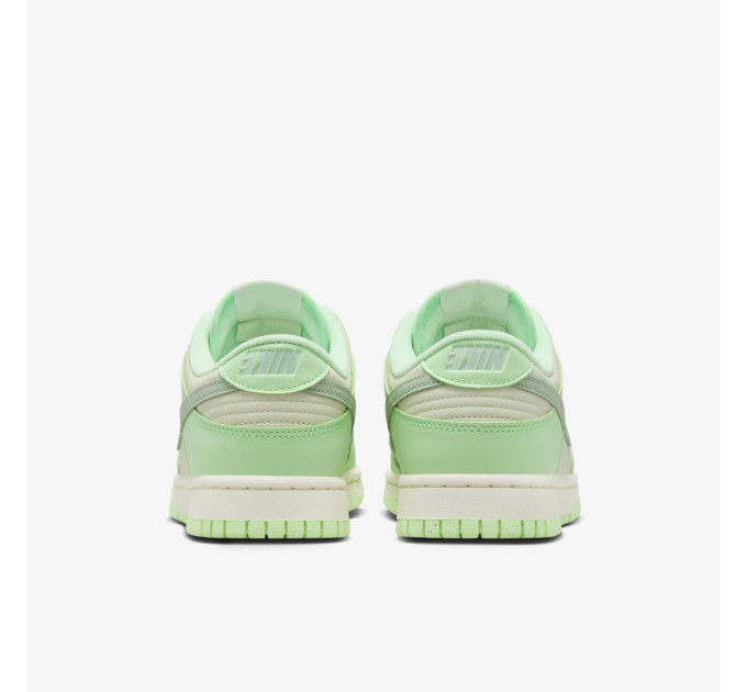 Жіночі Кросівки NIKE W DUNK LOW NN SE Салатовий 38.5 (7dFN6344-001 38.5)