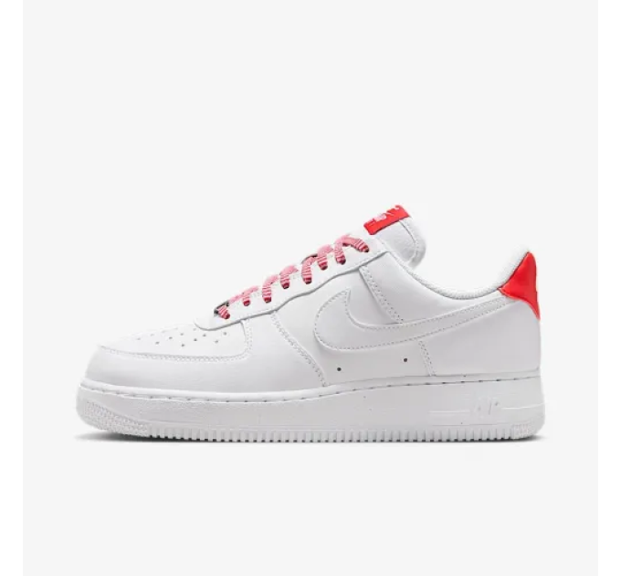 Жіночі Кросівки Nike W AIR FORCE 1 07 Білий 39 (7dIB7167-103 39)