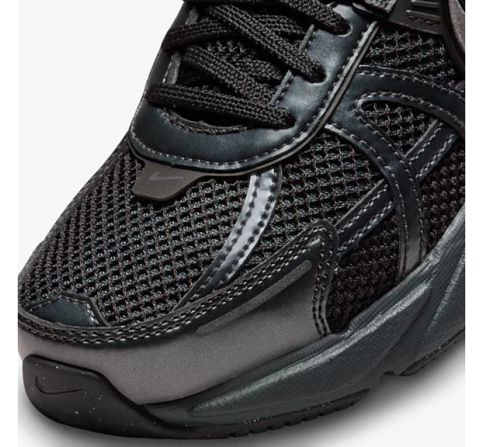 Жіночі Кросівки Nike W V2K RUN Чорний 37.5 (7dFD0736-001 37.5)