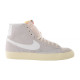 Жіночі Кросівки Nike W BLAZER MID 77 VNTG Бежевий 42.5 (DV7006-001)