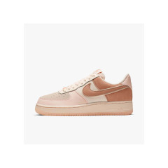 Жіночі Кросівки Nike WMNS AIR FORCE 1 07 PRM Бежевий 36.5 (7d896185-603 36.5)