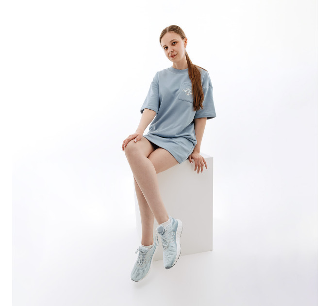 Жіноче Сукня New Balance Essentials Stacked Logo Блакитний S (WD31501LAY)