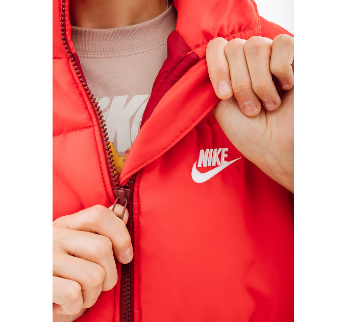 Жіночий Жилет Nike CLSC VEST Червоний XS (7dFB7679-657 XS)