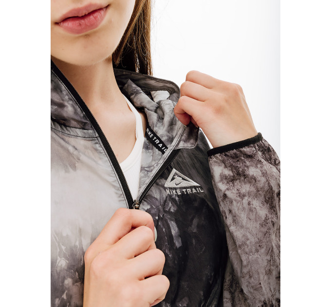 Жіноча Вітровка Nike W NK TRAIL REPEL JKT Принт L (7dDX1041-011 L)