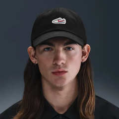 Бейсболка Nike U CLUB CAP U CB CRTZ PTCH L Чорний S-M (7dHJ7124-010 S-M)