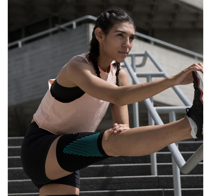 Компресійні рукава до стегна Reebok Knitted Compression Thigh Sleeve чорний Уні S RRSL-15533