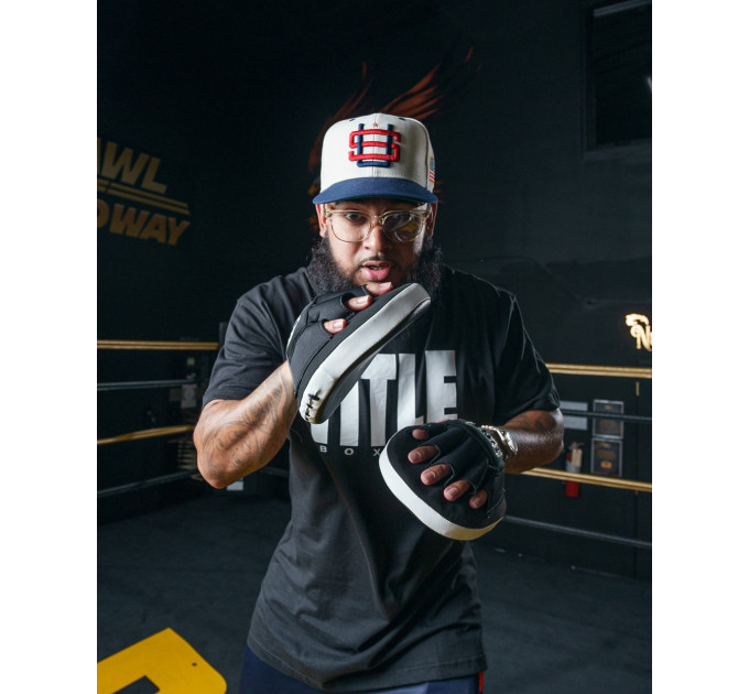 Лапи боксерські TITLE Boxing Gel Tech Punch Mitts 2.0 Black