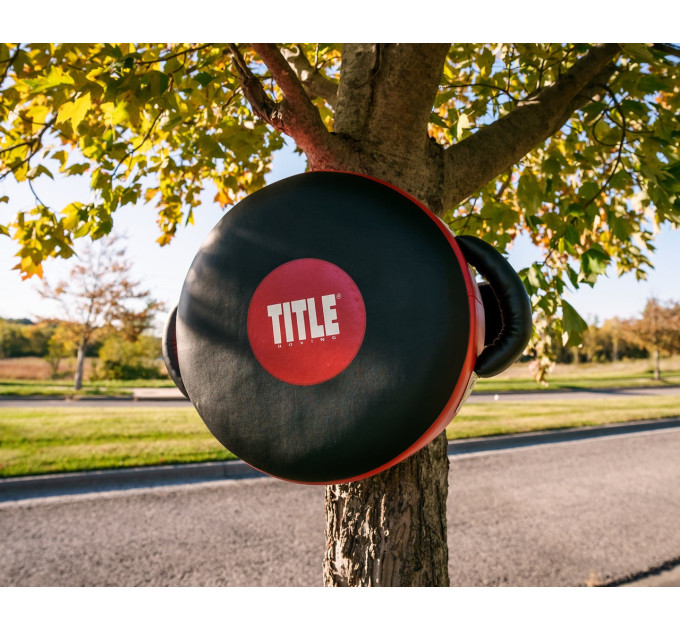 Маківара кругла TITLE Boxing Wrap-Around Stationary Punch Shield Black/Red