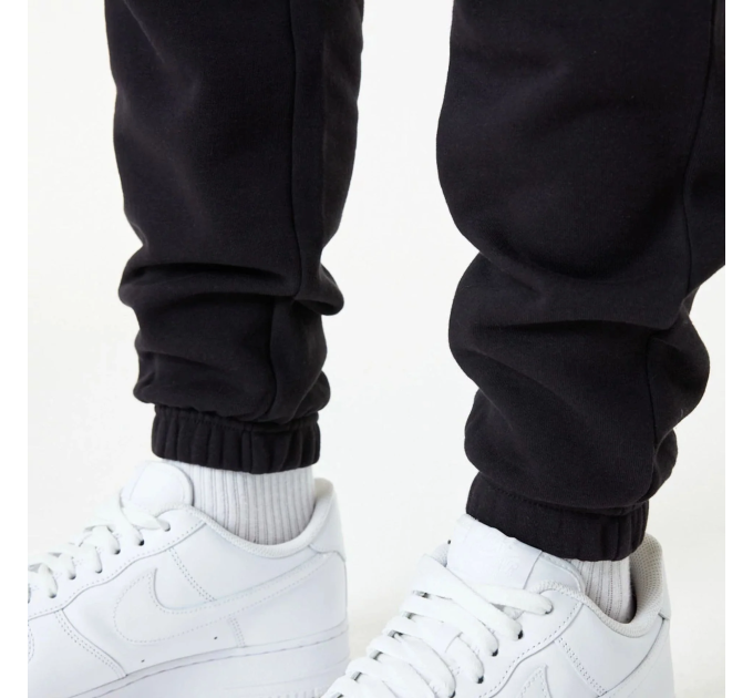 Чоловічі Штани New Era NBA ESSENTLS JOGGER BULLS Чорний M (7d60416730 M)