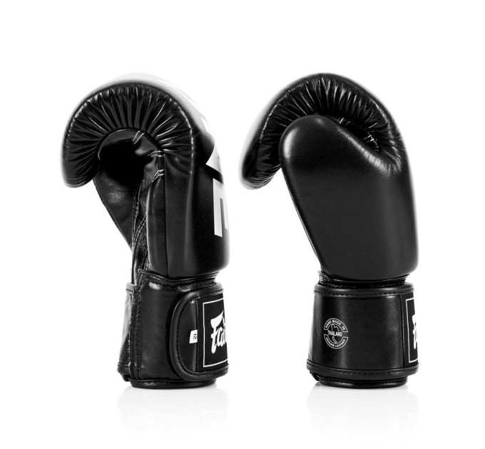 Боксерські рукавиці Fairtex BGV1-ONE (натуральна шкіра) Black 14 унцій (бинти в комплекті)