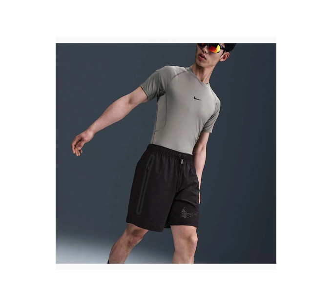 Чоловічі Шорти Nike M TECH GX WOVEN SHORT Чорний L (7dHJ0679-010 L)