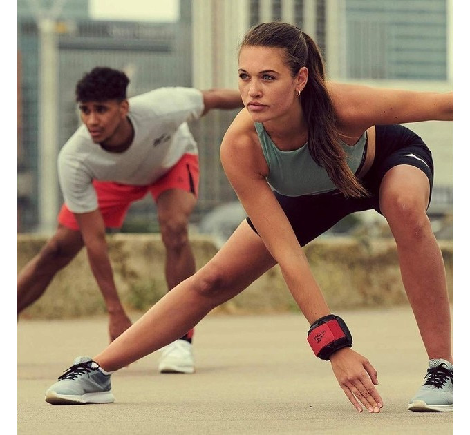 Обважнювачі щиколотки/зап'ястя Reebok Premium Ankle чорний, червоний Уні 0.5 кг RAWT-11310